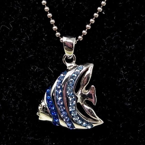 925 STERLING SILVER Blue Crystal Angelfish Pendant Necklace - Picture 1 of 8